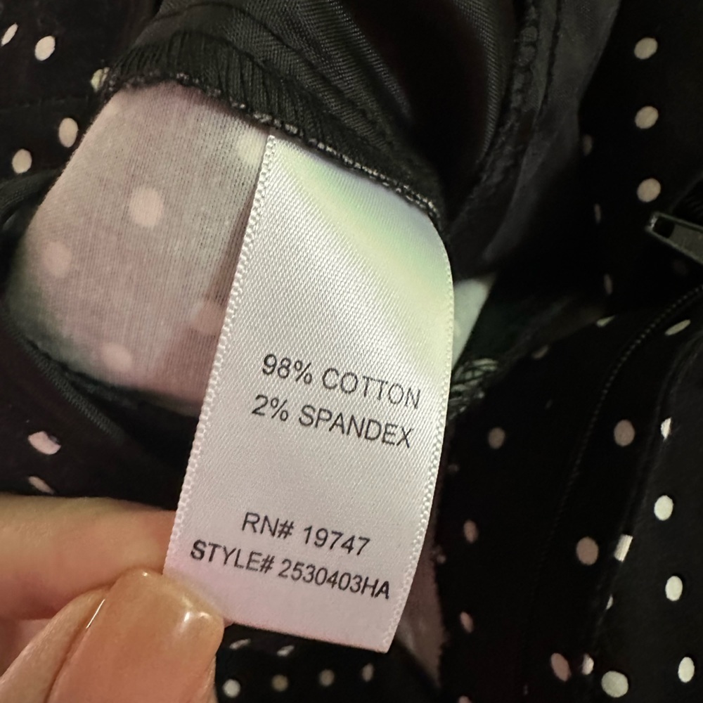 COUNTERPARTS BLACK WHITE POLKA DOT CAPRI PANTS STRETCH CROP RESORT TRAVEL 10 - Picture 11 of 12